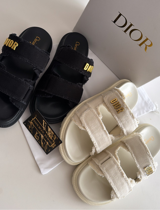 D Sandals